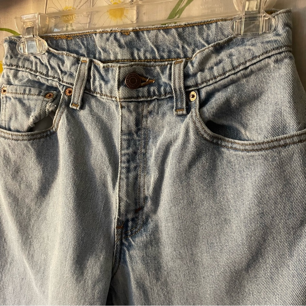 Vintage 90s Levi’s 550 super light wash high waisted mom jeans - Picture 6 of 10
